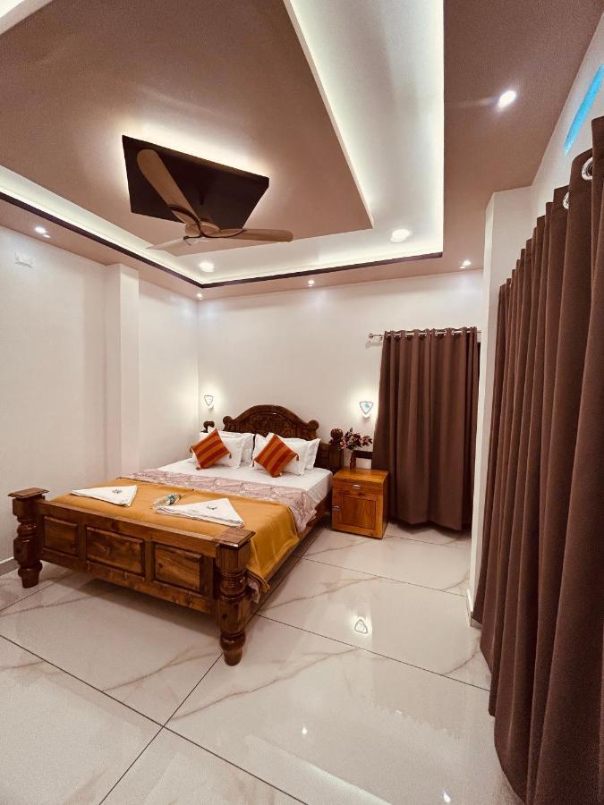 Grand Periyar Apartment Thekkady Exterior photo