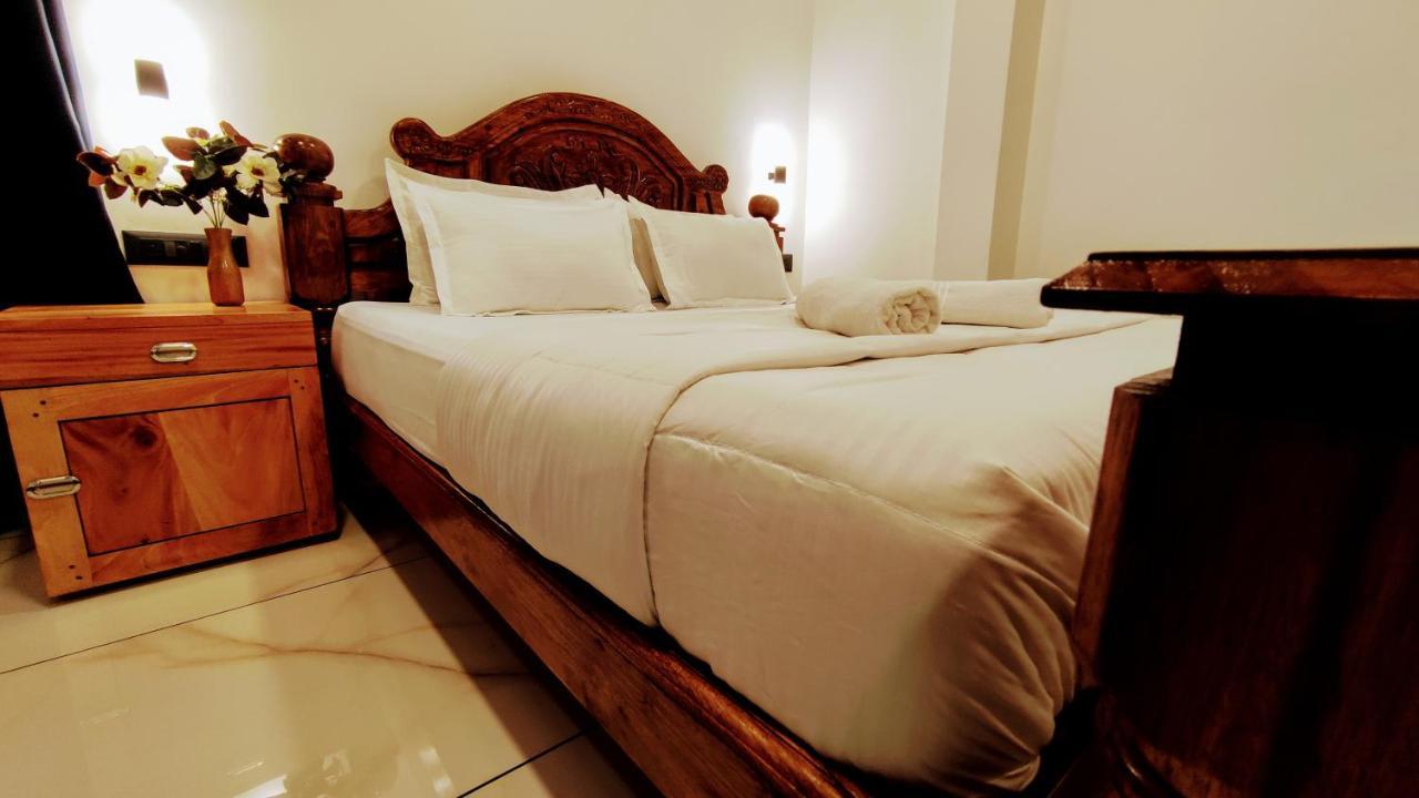 Grand Periyar Apartment Thekkady Exterior photo