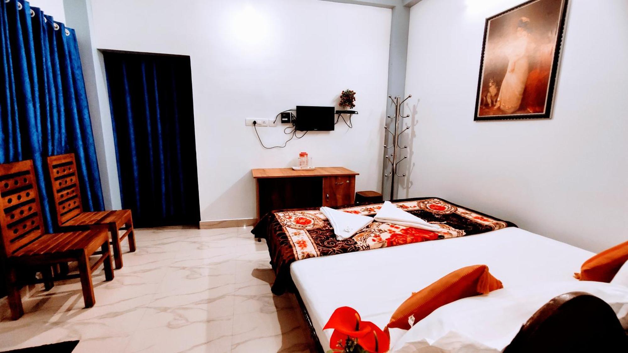 Grand Periyar Apartment Thekkady Room photo